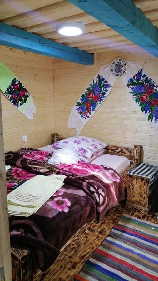Complex Traditional Casuta Bunicilor-Breb المظهر الخارجي الصورة