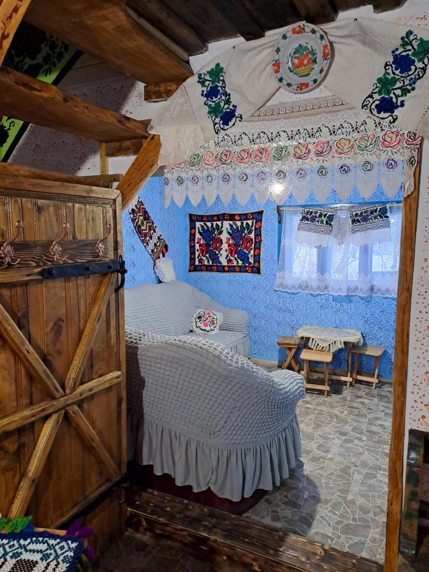 Complex Traditional Casuta Bunicilor-Breb المظهر الخارجي الصورة